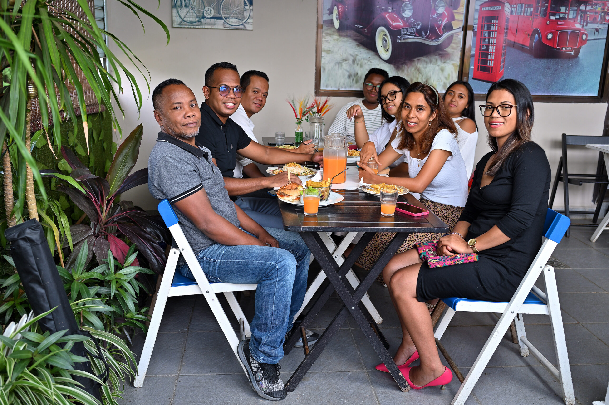 Le dejeuner d equipe chez AZMG-Solutions